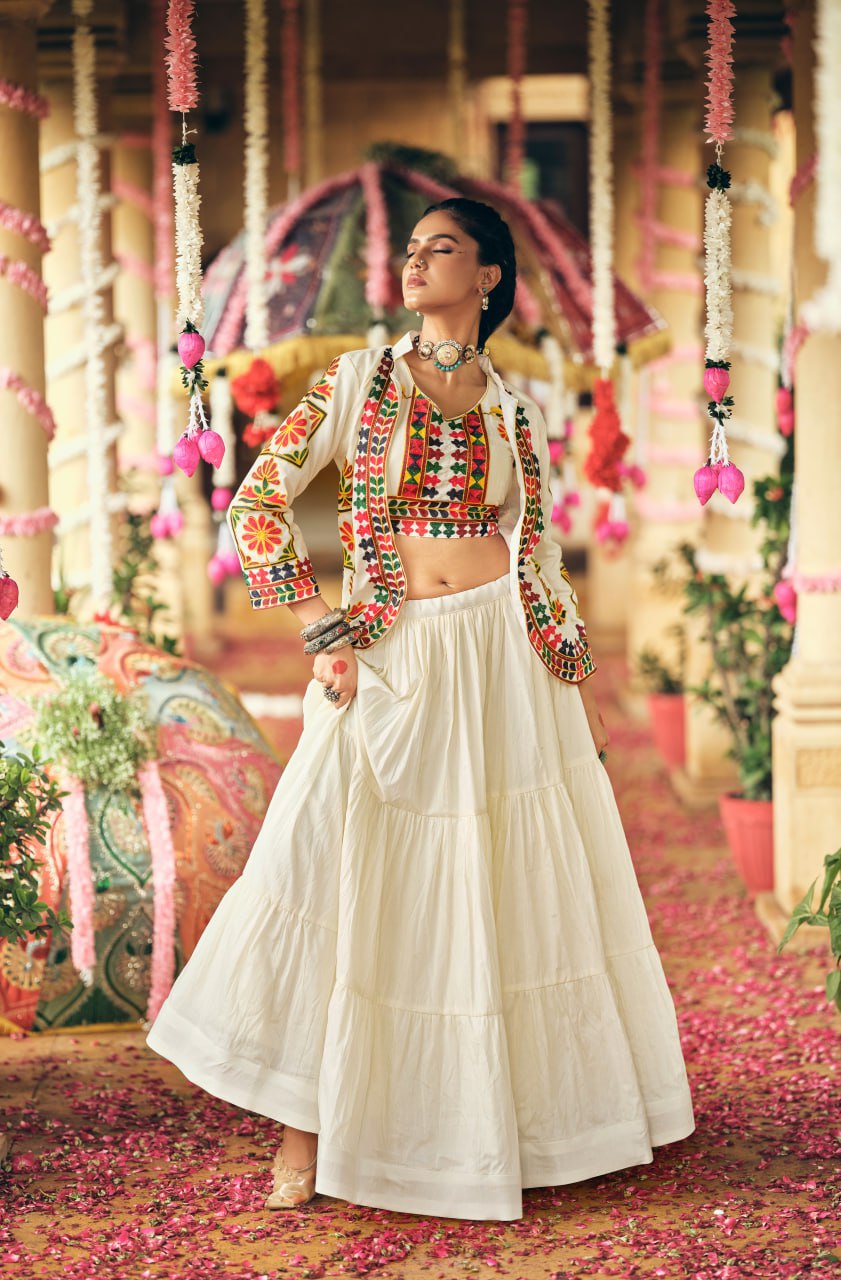Kutch Carnival Couture Premium Festival Ready Lehenga Set
