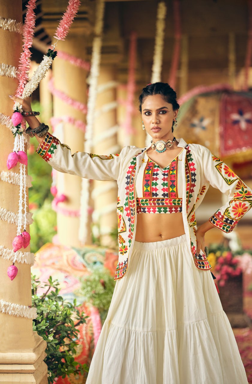 Kutch Carnival Couture Premium Festival Ready Lehenga Set