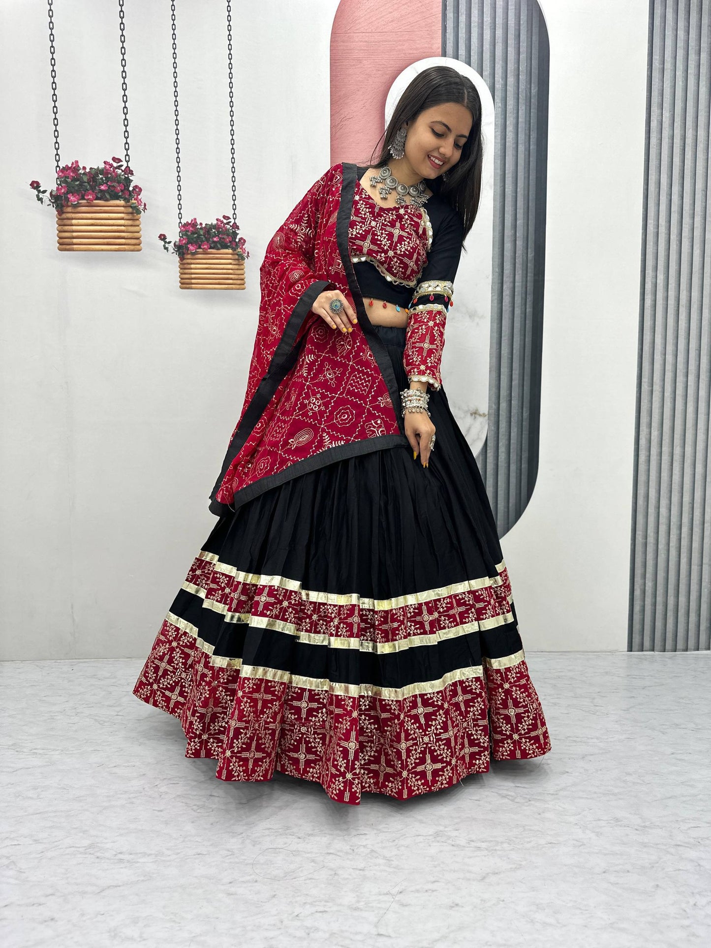 Ridhi Black & Maroon Bandhani Mirror Work Lehenga Choli Set