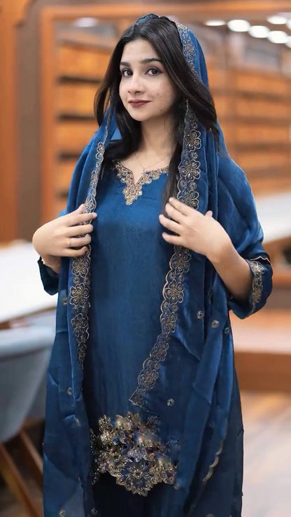 Elina Ready made Royal Radiance Embroidered Elegance Suit Set