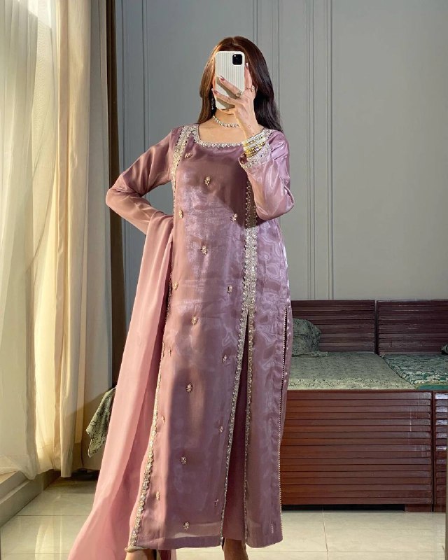 Gulnaar Designer Party Wear Look Pur jimmy choo Silk Top Plazzo & Dupatta Set