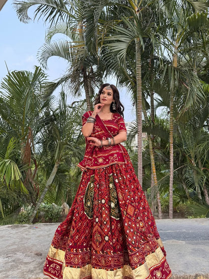 Rajwadi Rang  Aaina si Adaayein Lahenga