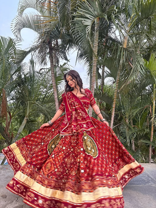 Rajwadi Rang  Aaina si Adaayein Lahenga