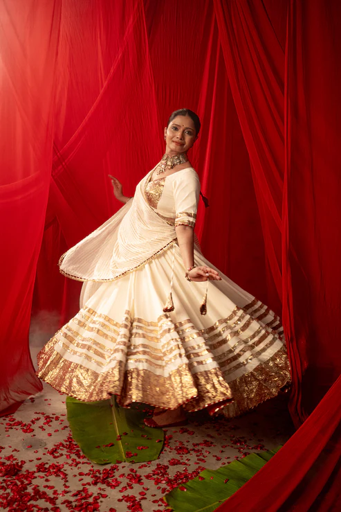 Pure Grace – White Lehenga Choli for Navratri