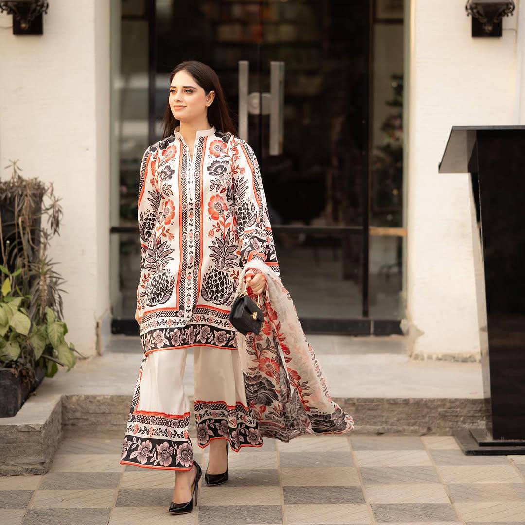 Meher Mughal Touch Sophisticated Florals Designer Plazzo Set