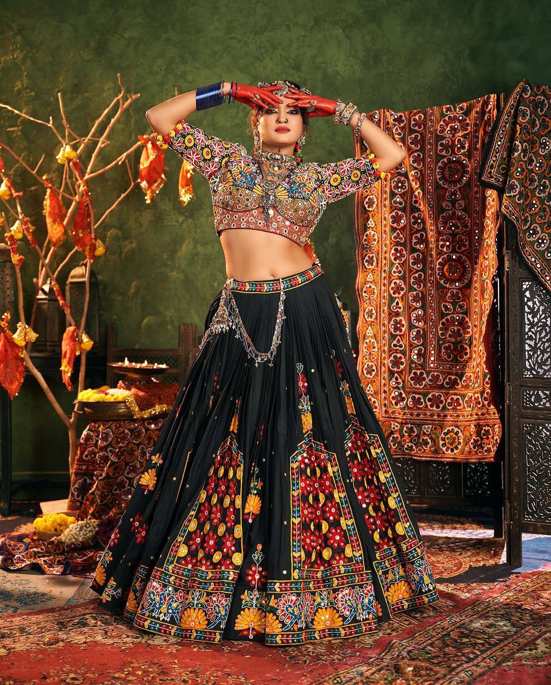 BLACK TRENDING NAVRATRI  SPECIAL CHANIYA CHOLI