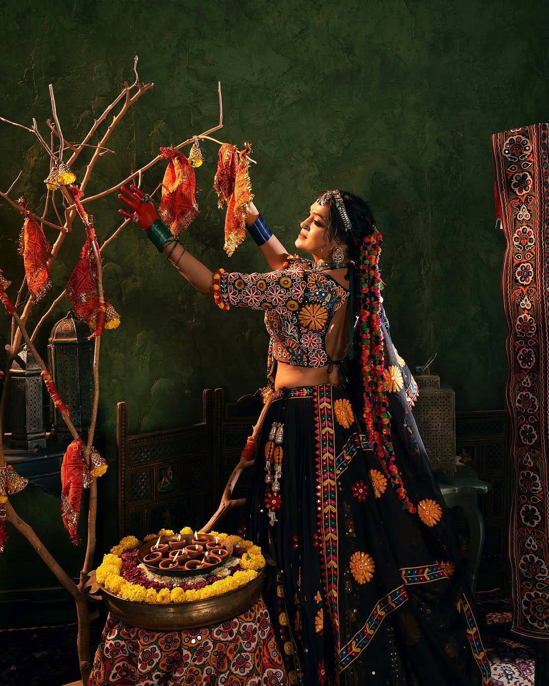 BLACK TRENDING NAVRATRI  SPECIAL CHANIYA CHOLI