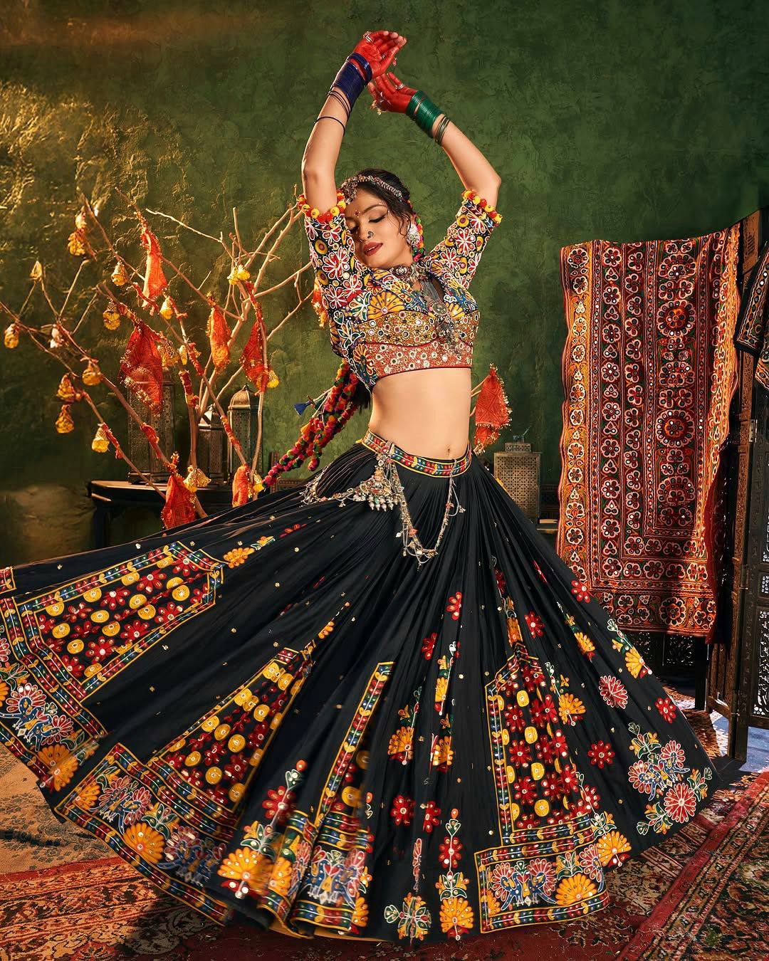 BLACK TRENDING NAVRATRI  SPECIAL CHANIYA CHOLI